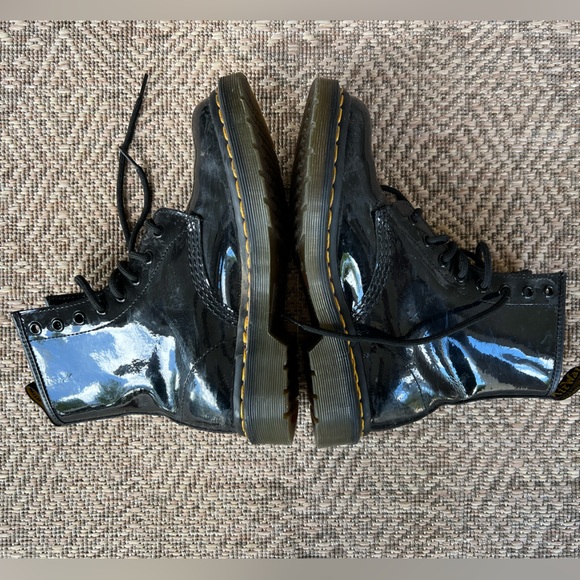 Black Patent Leather Dr.‎ Martens Doc Martens 1460 Boot Womens 6 Grunge Goth - Picture 2 of 9